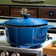 (Product13)Le-Creuset-Blue-Dutch-Oven